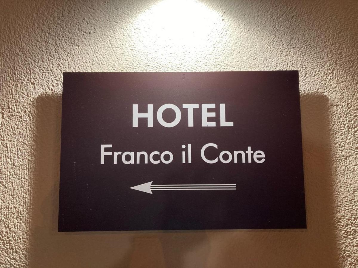 فندق Franco Il Conte باغيريا المظهر الخارجي الصورة
